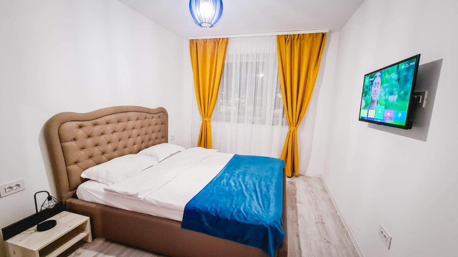 Jad - Luxury 3 Rooms & 2 Rooms Apartments In Kasper, Near Coresi Mall Braşov Eksteriør bilde