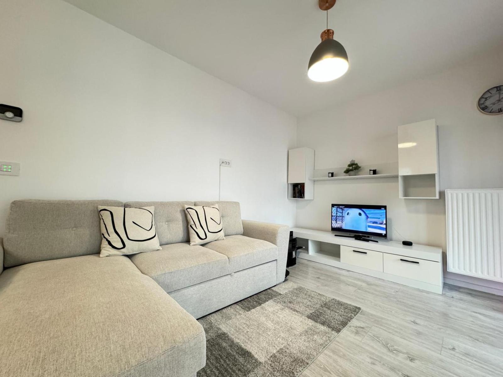 Jad - Luxury 3 Rooms & 2 Rooms Apartments In Kasper, Near Coresi Mall Braşov Eksteriør bilde